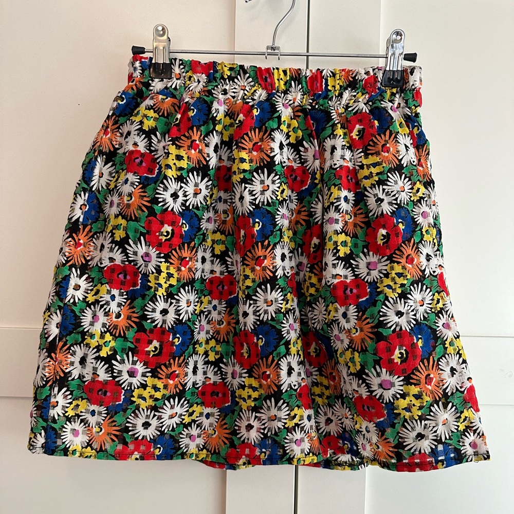 Appletree Boutique floral skirt